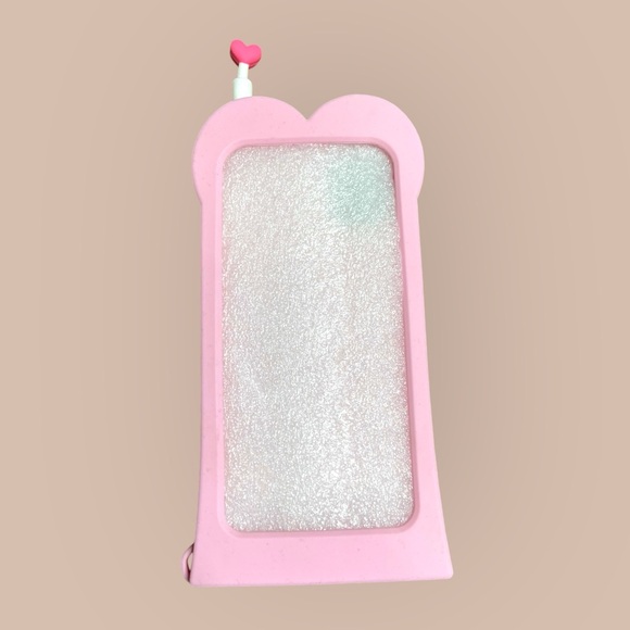 (SET OF 4) iPhone 11 retro love bug shockproof phone cases - Picture 4 of 8